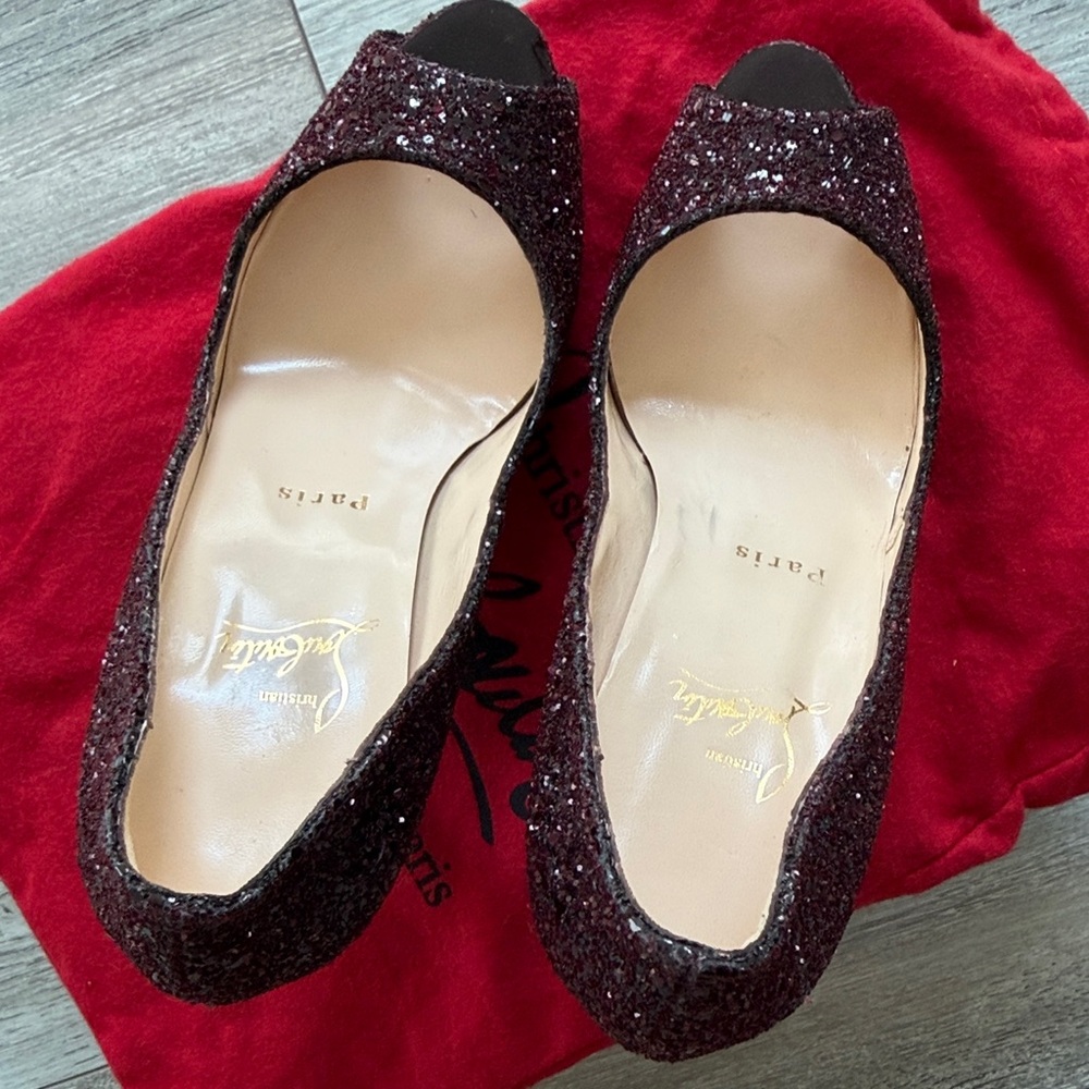 Christian Louboutin BURGUNDY HEELS - Picture 11 of 11